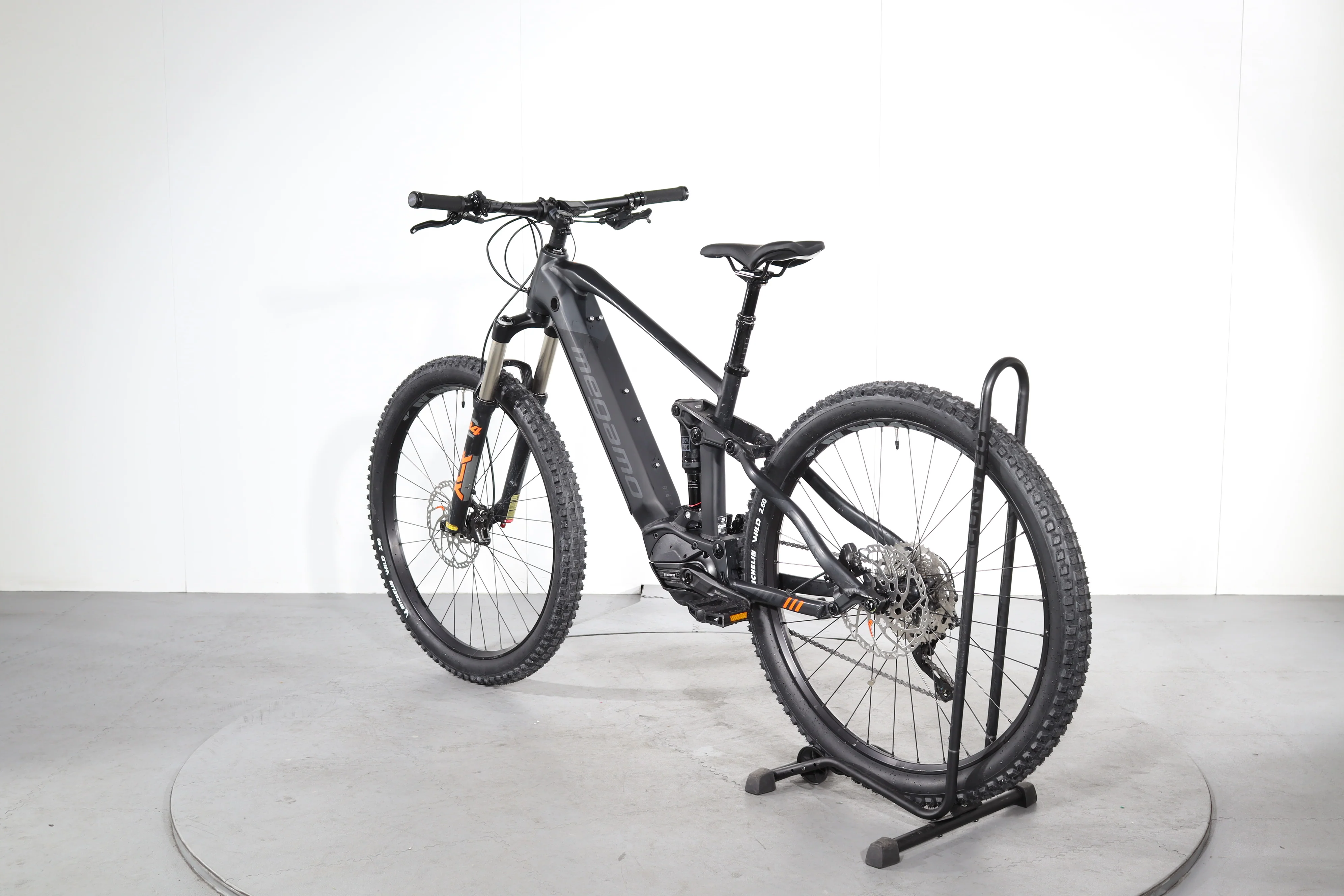 Megamo Crave Al 40 LTD - Image 5