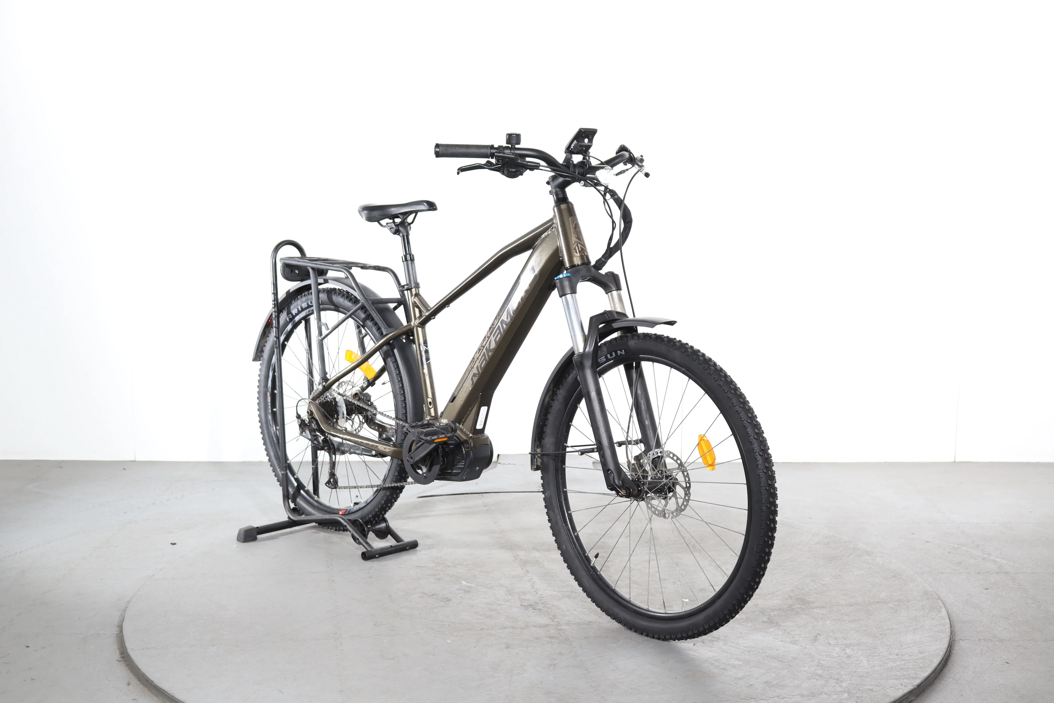 Nakamura E-Summit SUV - Image 2
