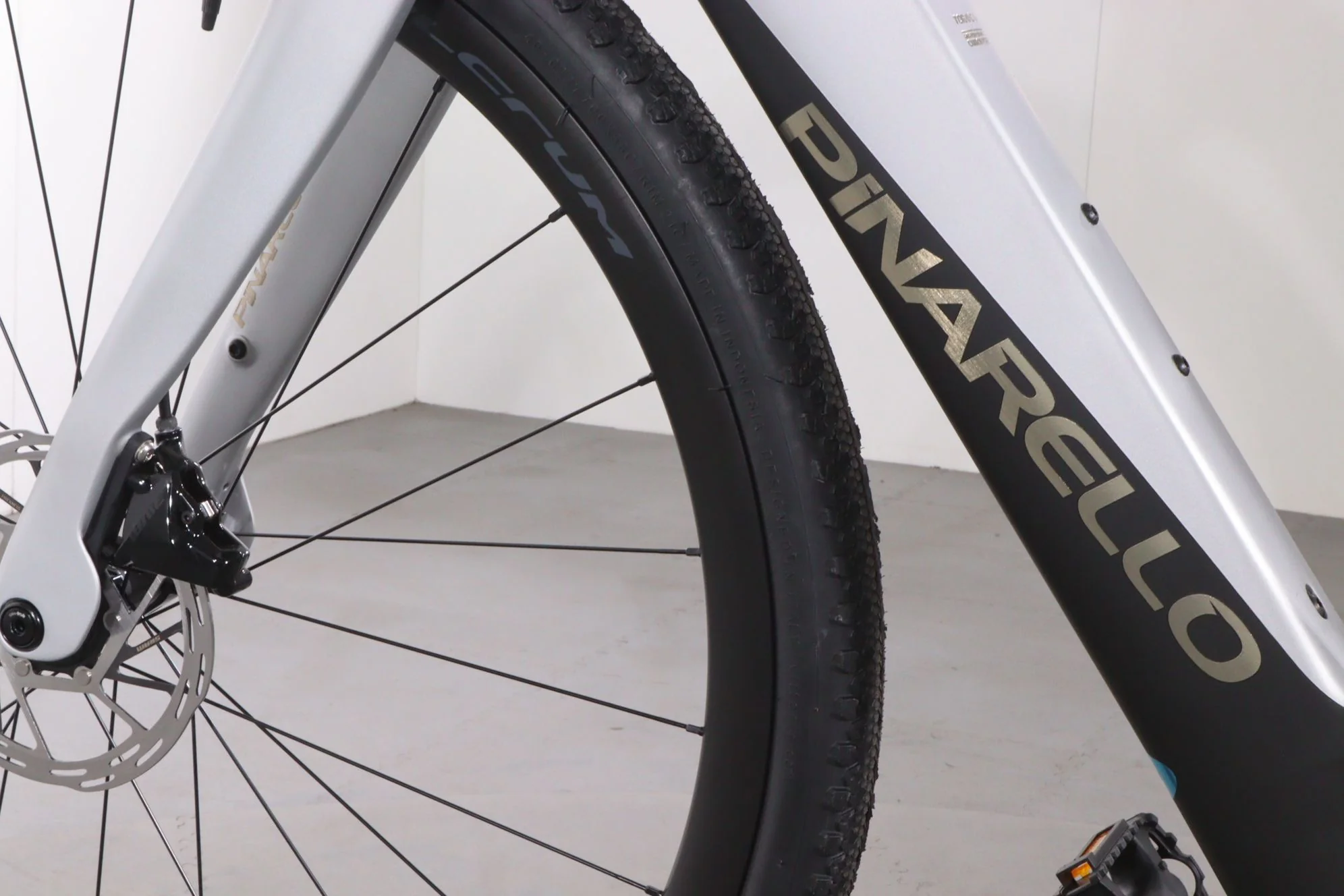 Pinarello NYTRO E5 GRAVEL Carbon - Image 8