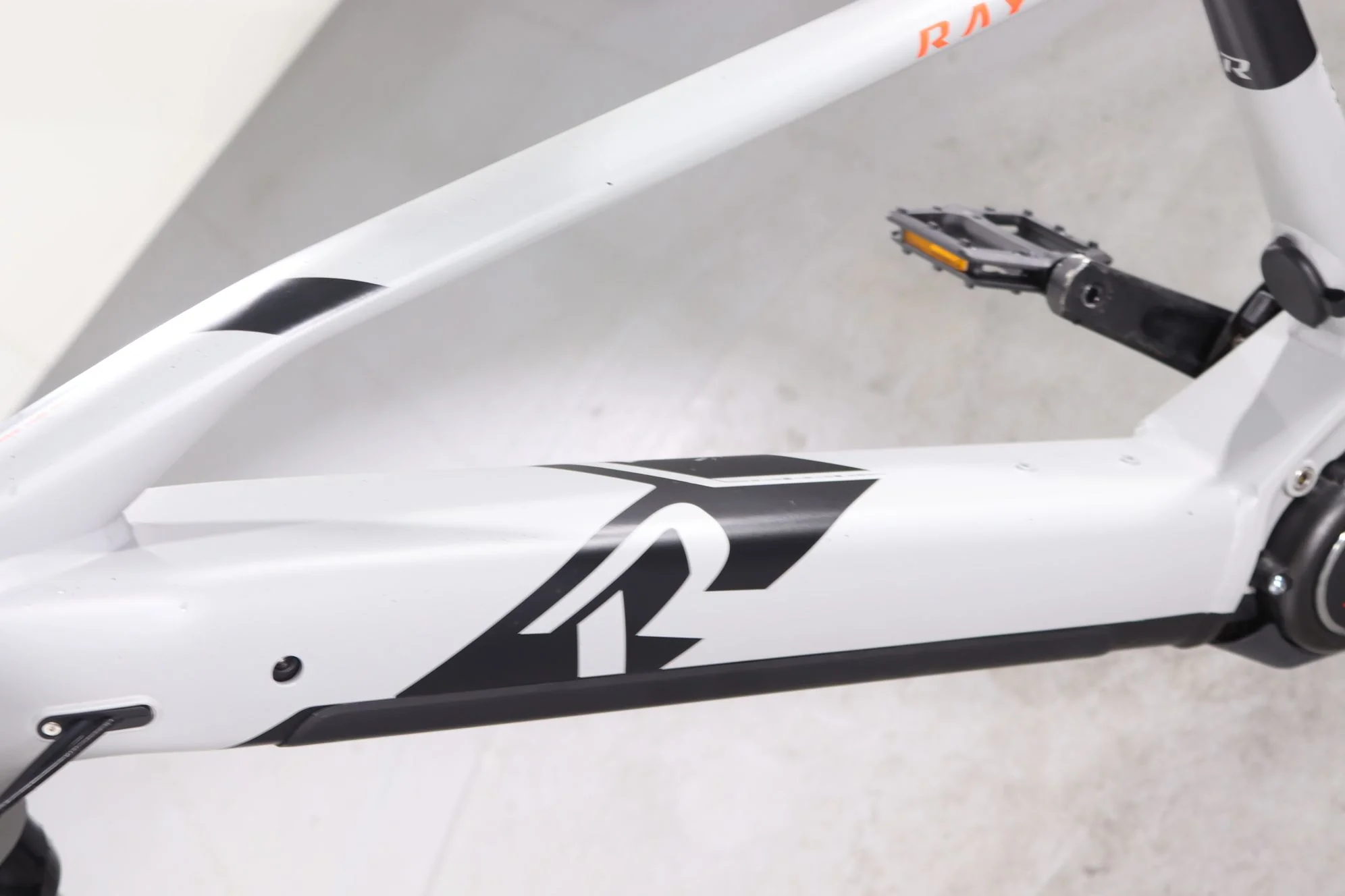 Raymon Hard Ray E6.0 - Image 9