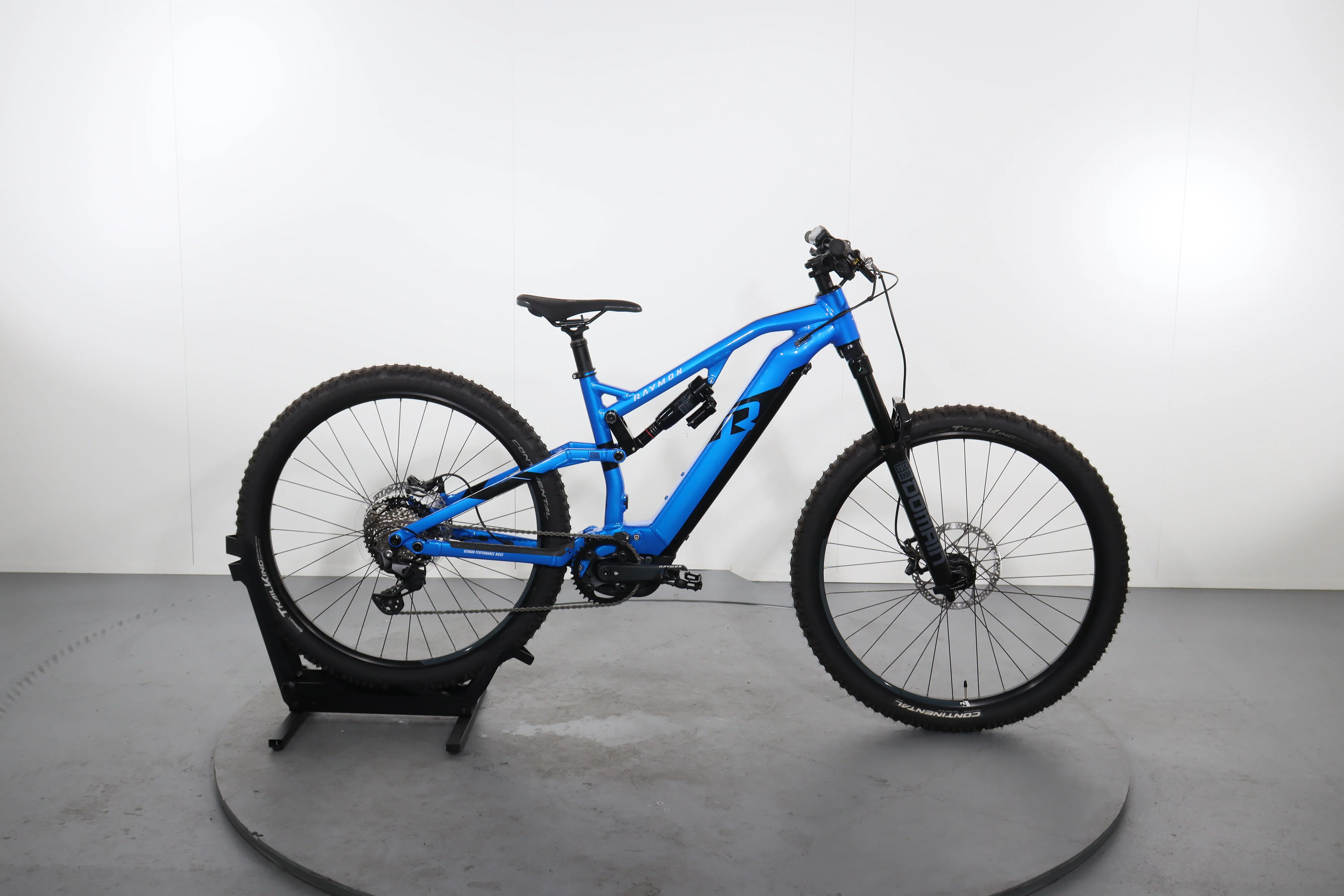 Raymon Trailray 140 E9.0