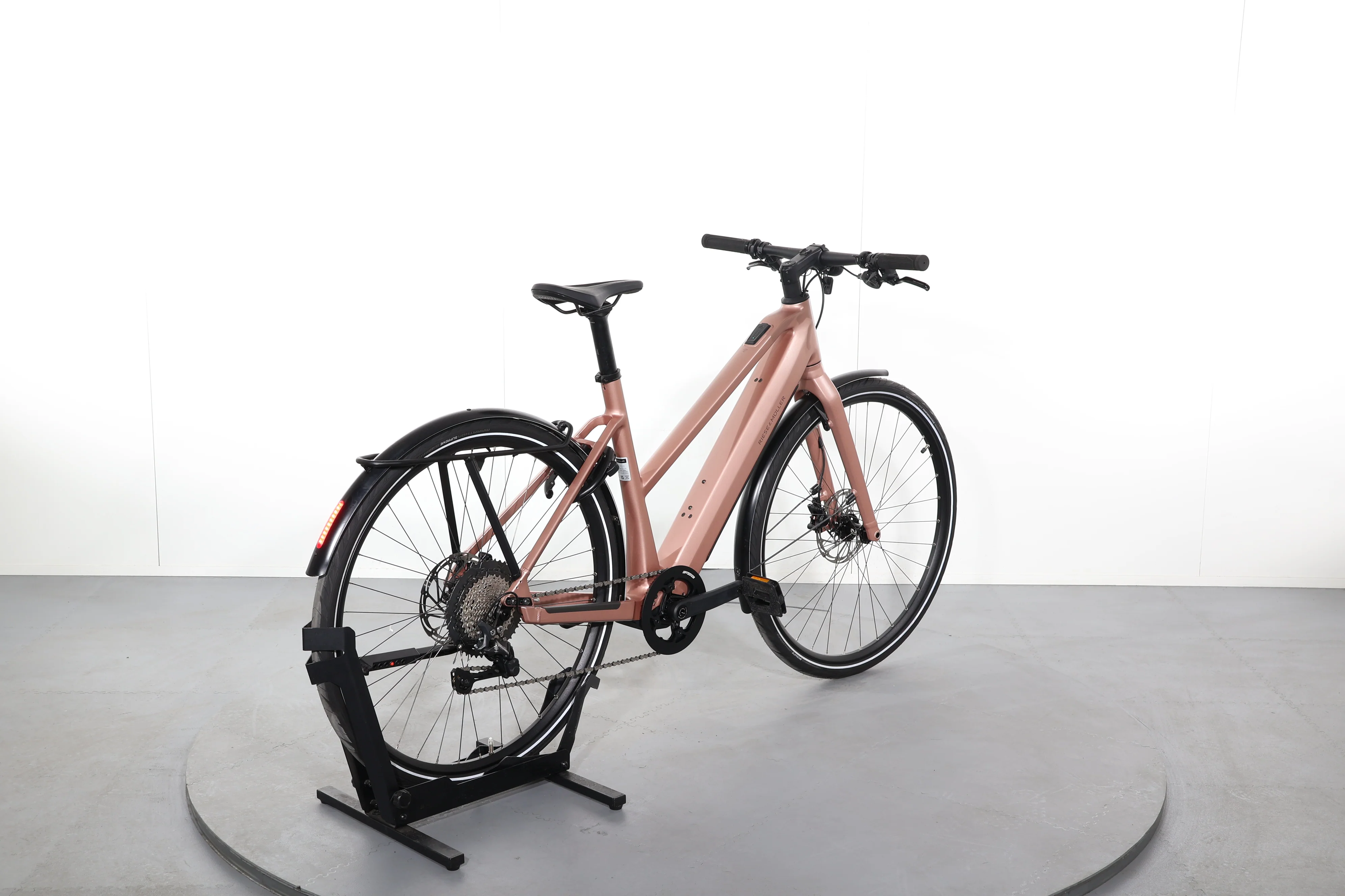Riese & Müller UBN Seven touring - Image 6
