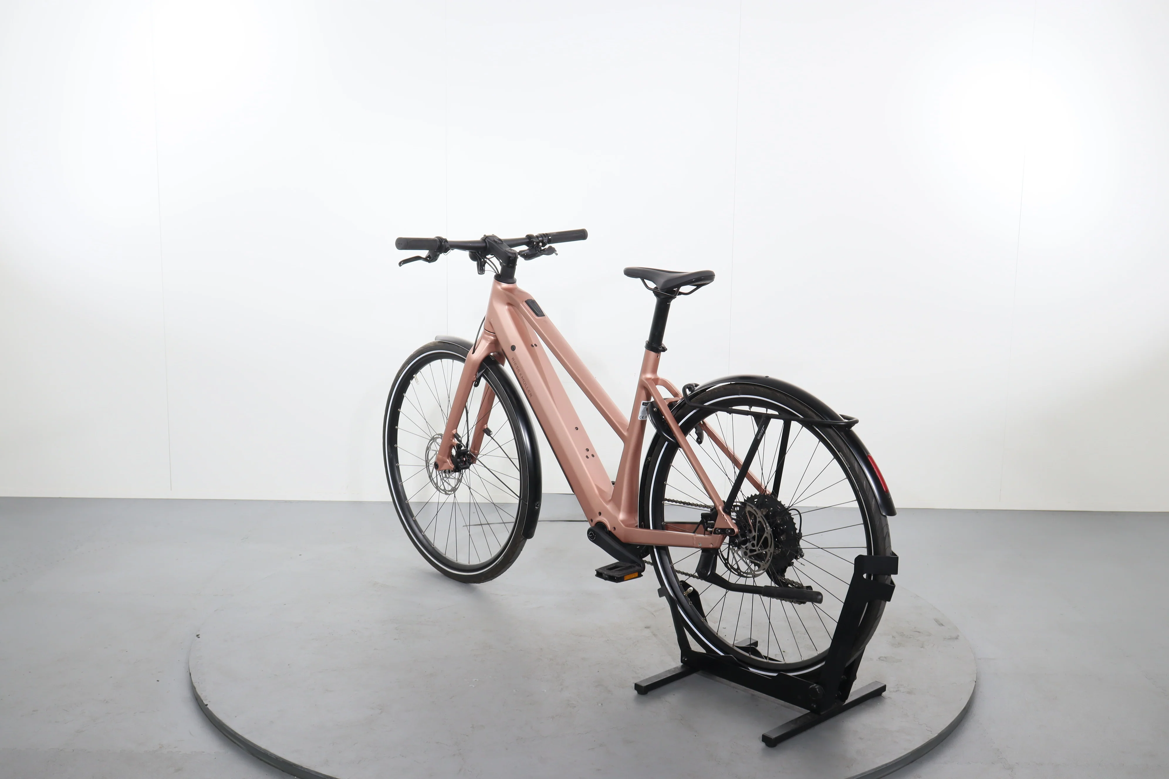 Riese & Müller UBN Seven touring - Image 5