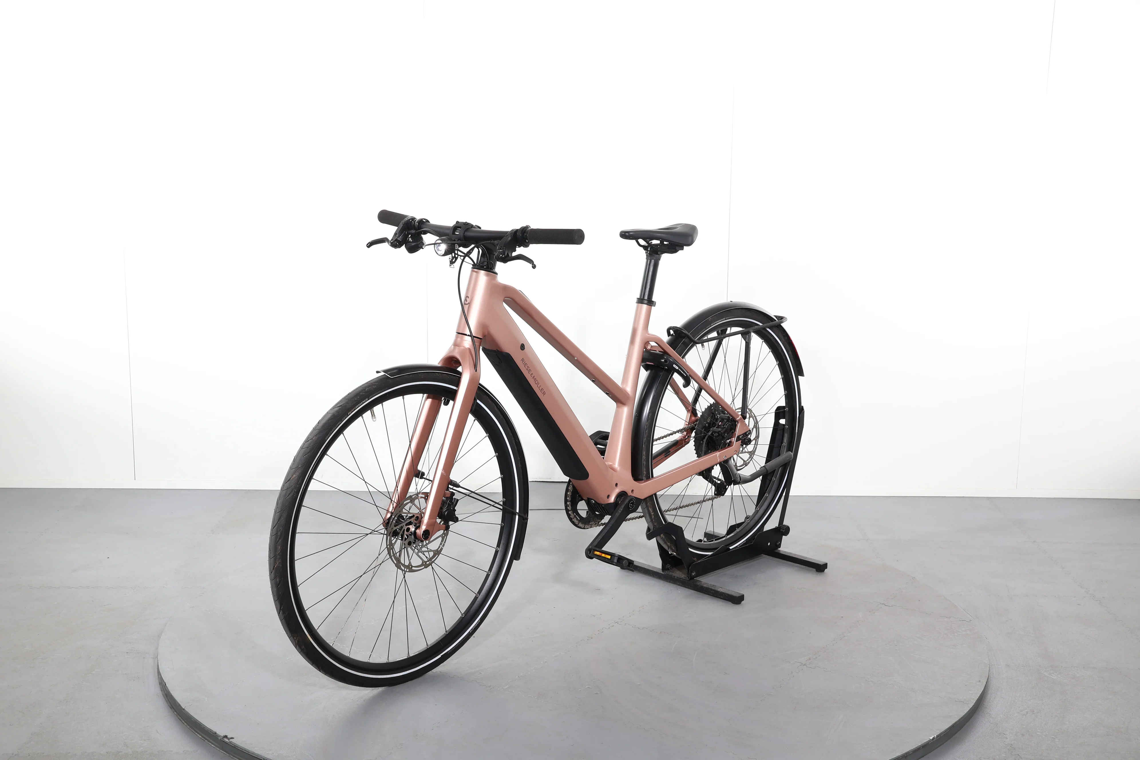 Riese & Müller UBN Seven touring - Image 3