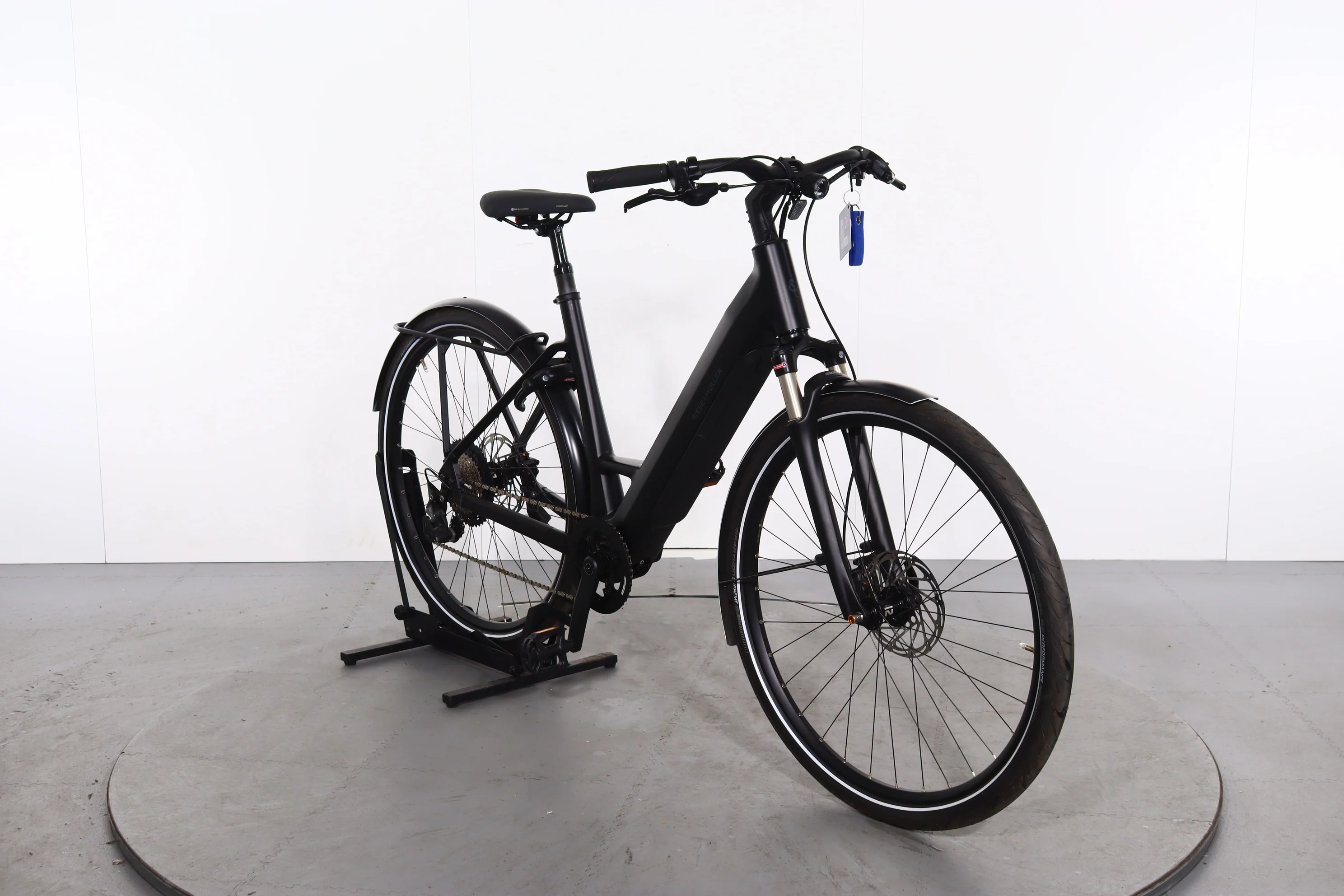 Riese & Müller UBN Six touring - Image 3