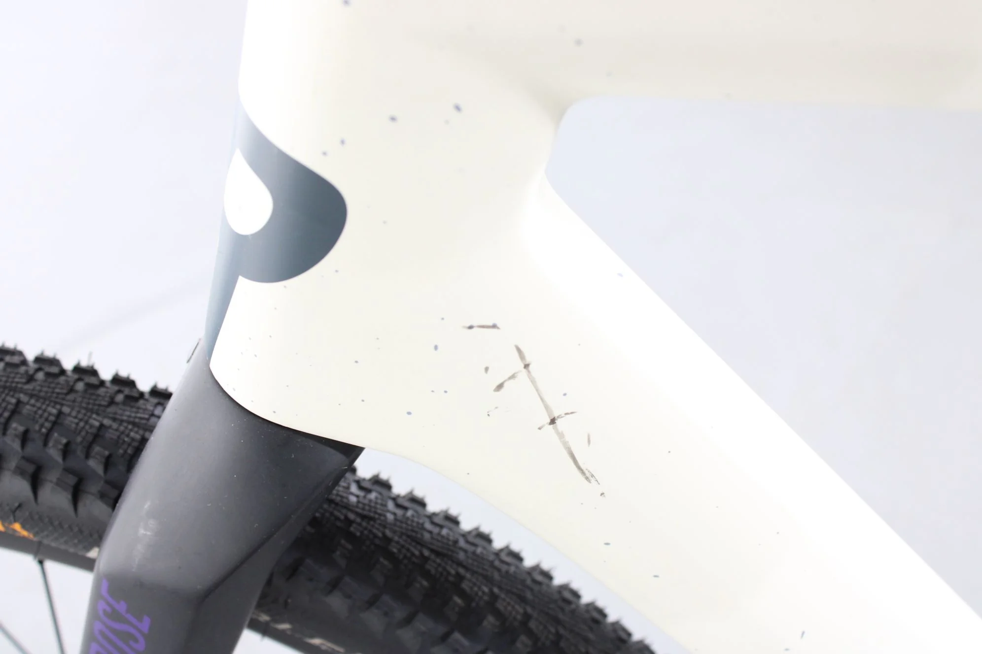 Rose BACKROAD AXS Mullet Build - Image 8