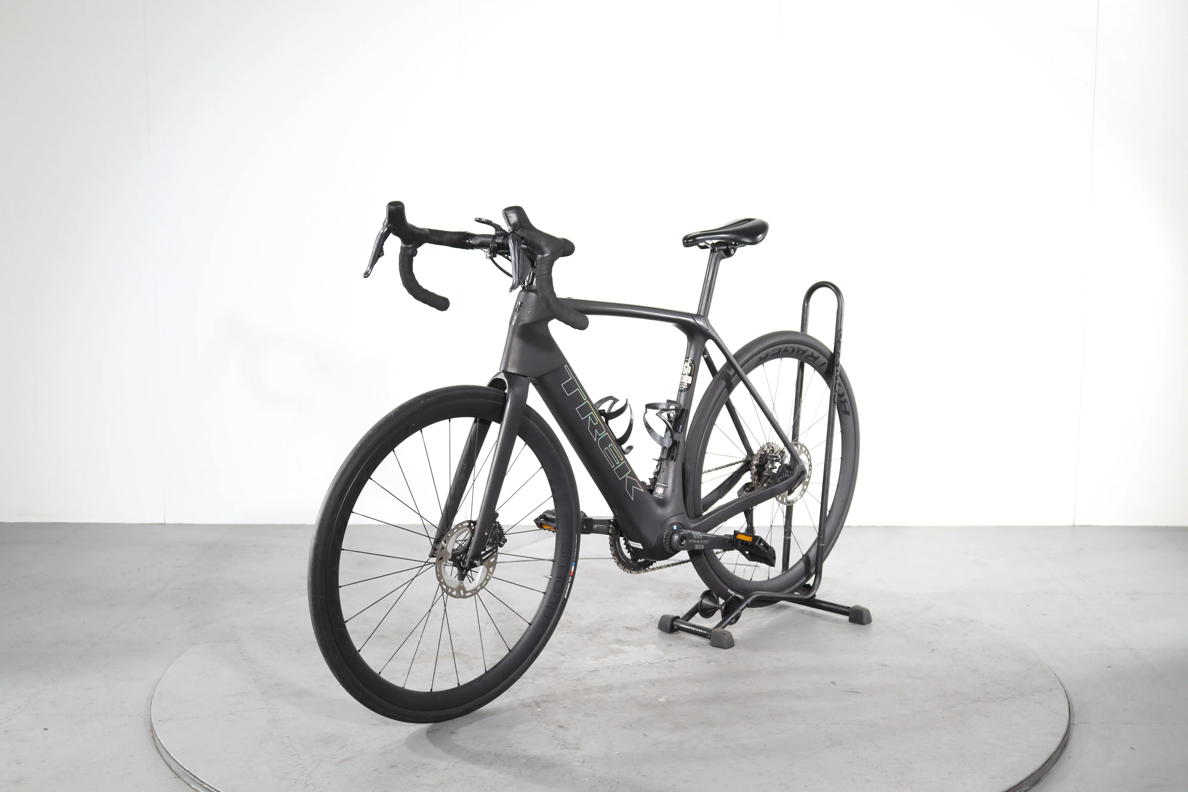 Trek Domane+ SLR 7 Gen 4 - Image 3