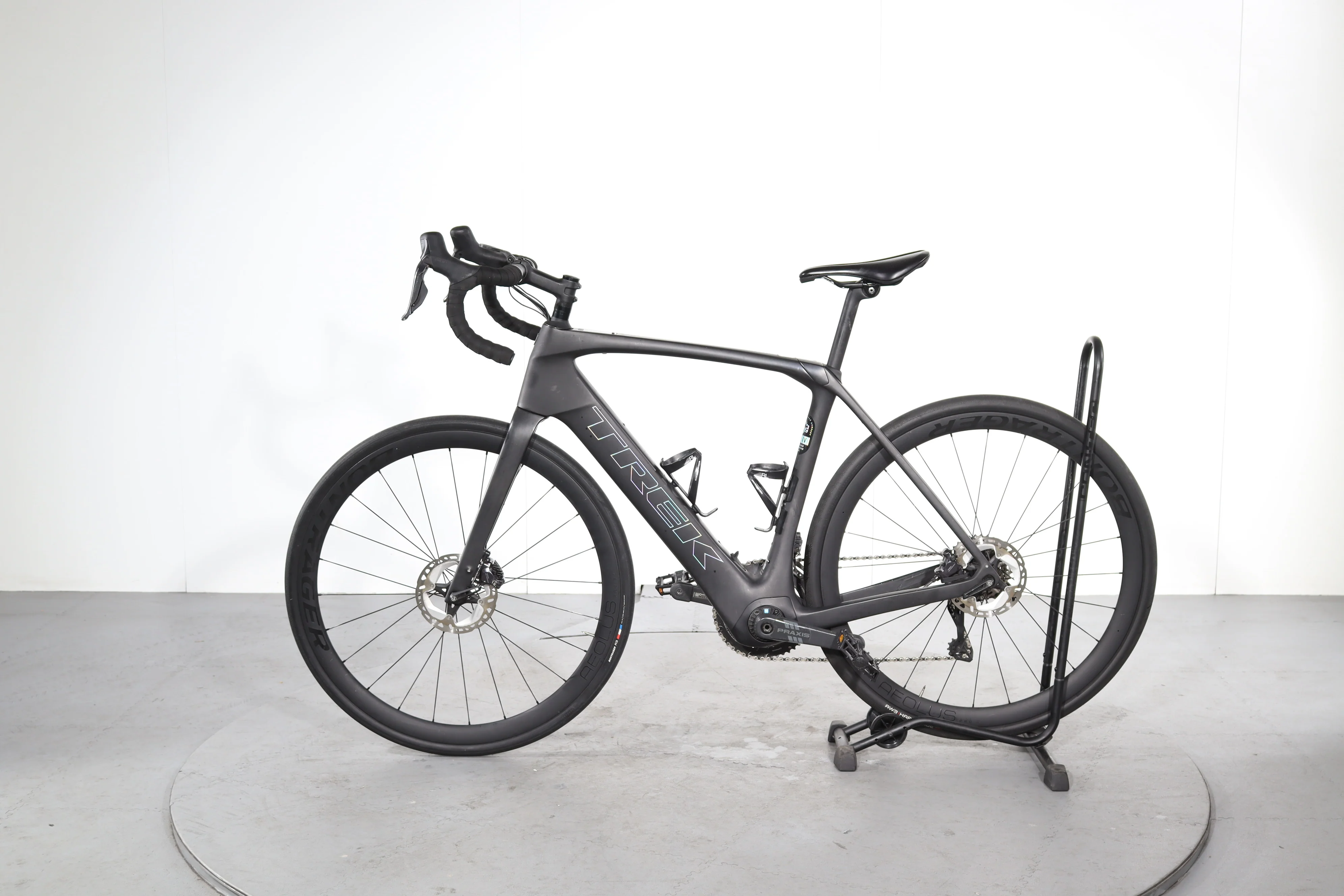 Trek Domane+ SLR 7 Gen 4 - Image 4