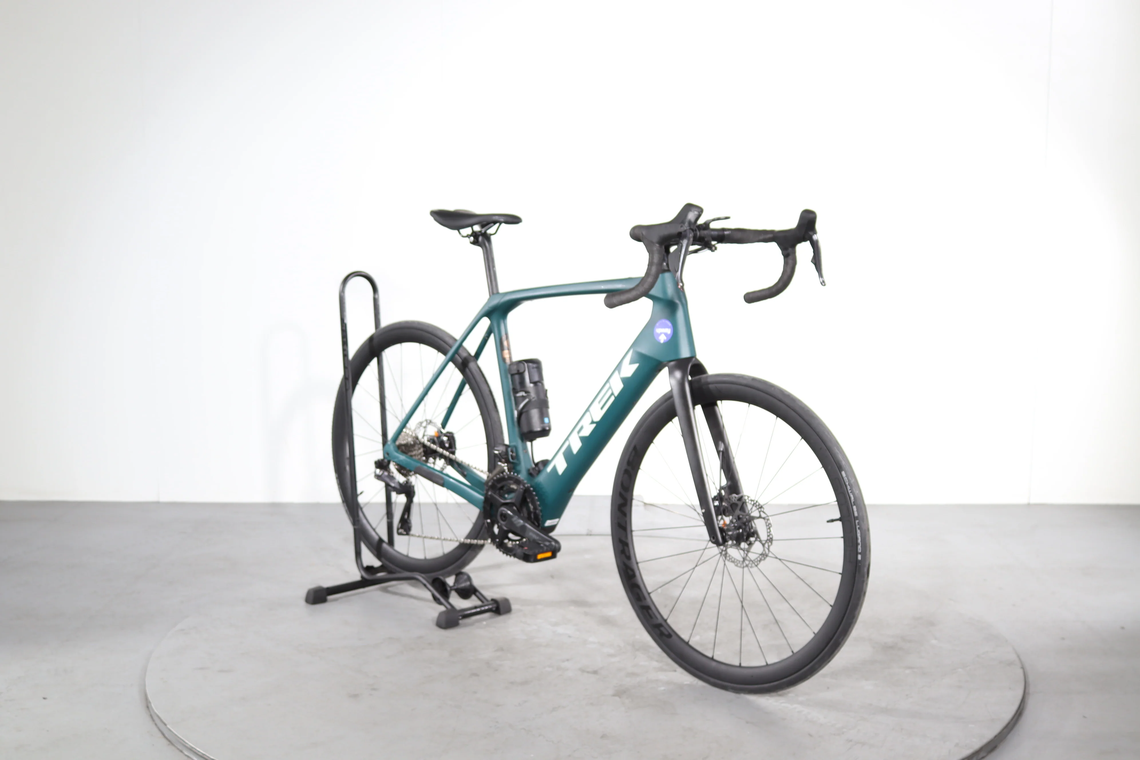 Trek Domane+ SLR 7 Gen 4 - Image 2