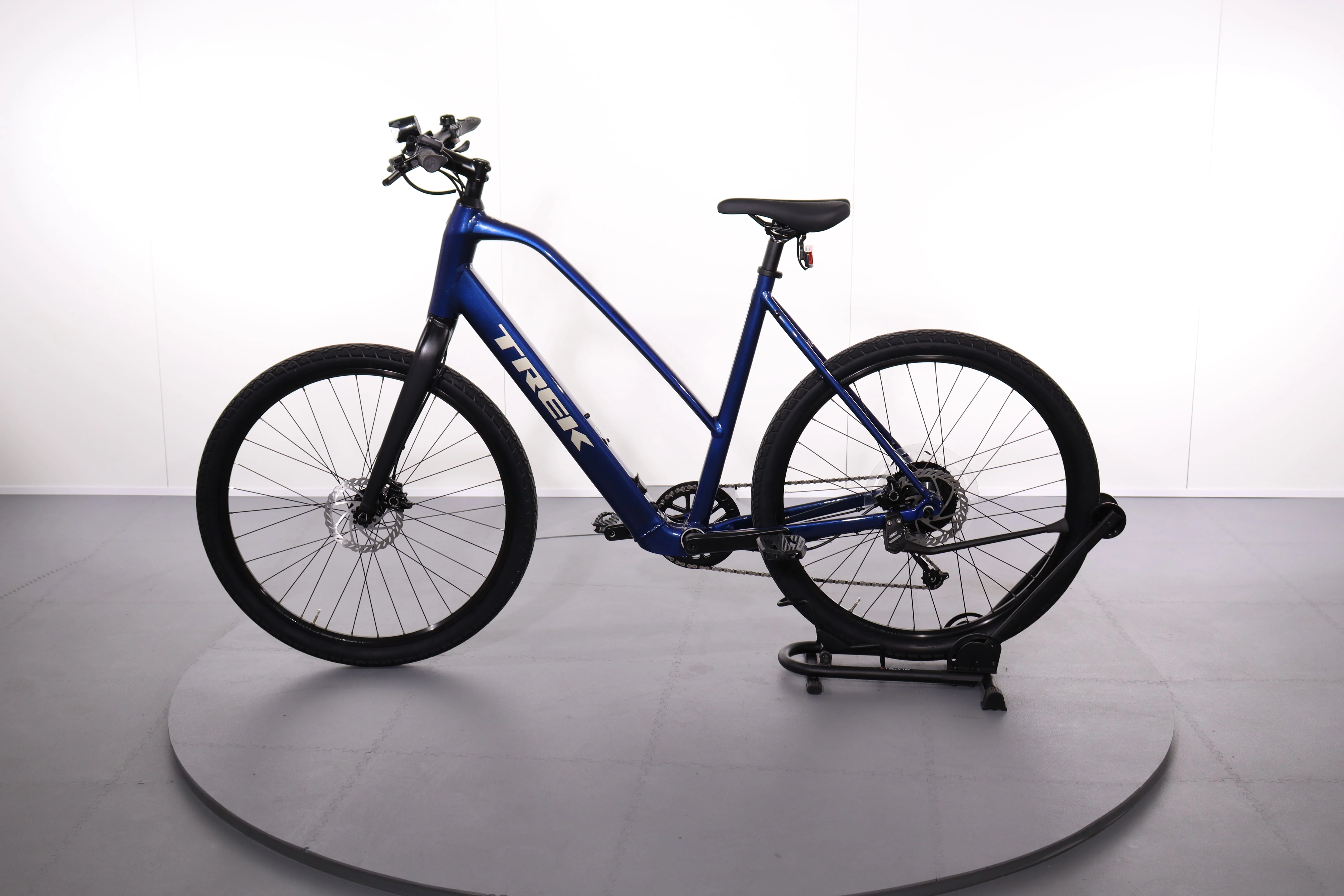 Trek Dual Sport+ 2 - Image 4
