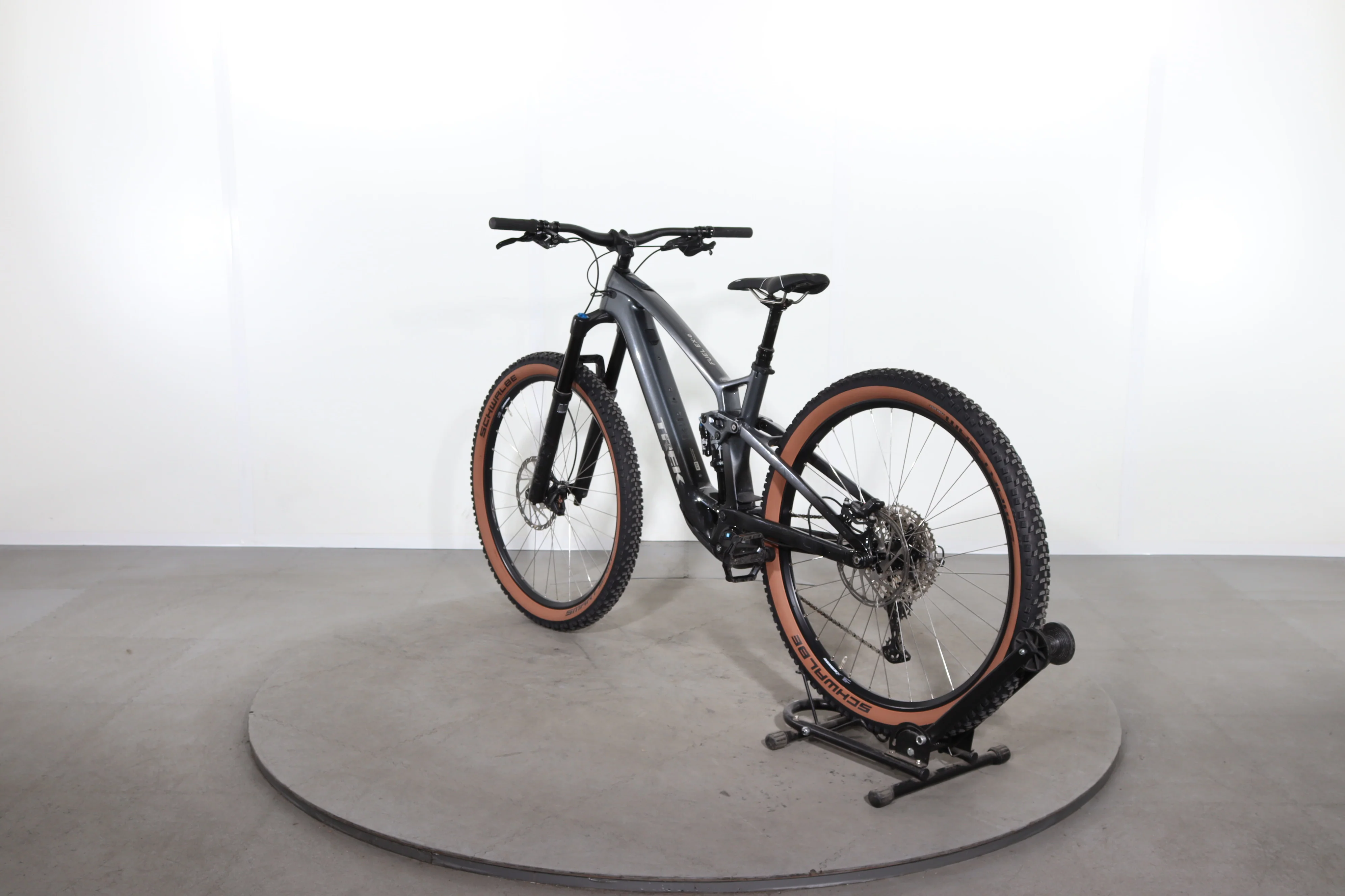 Trek Fuel EXE 9.7 SLX - Image 5