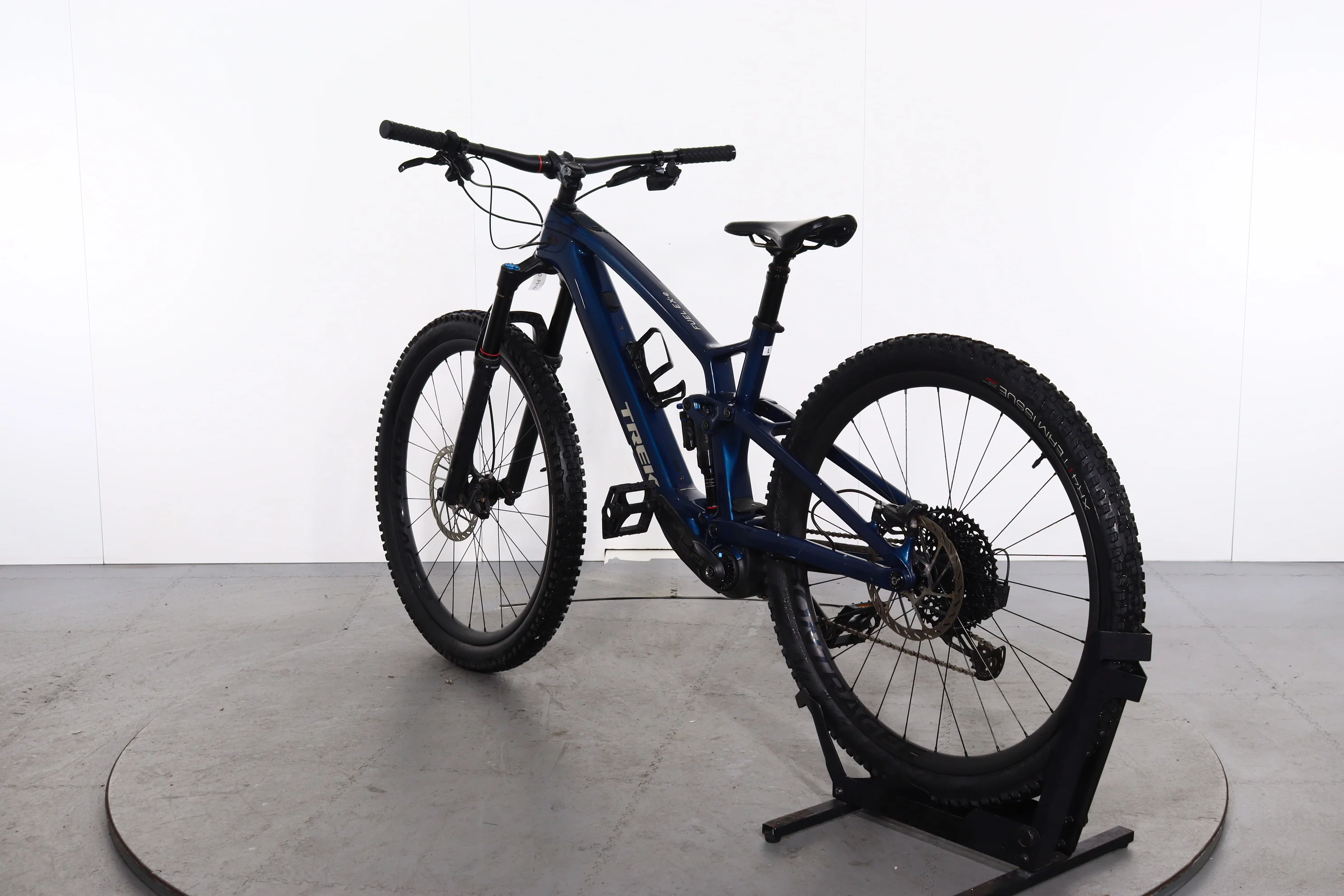 Trek Fuel Exe 9.8 GX AXS - Image 6