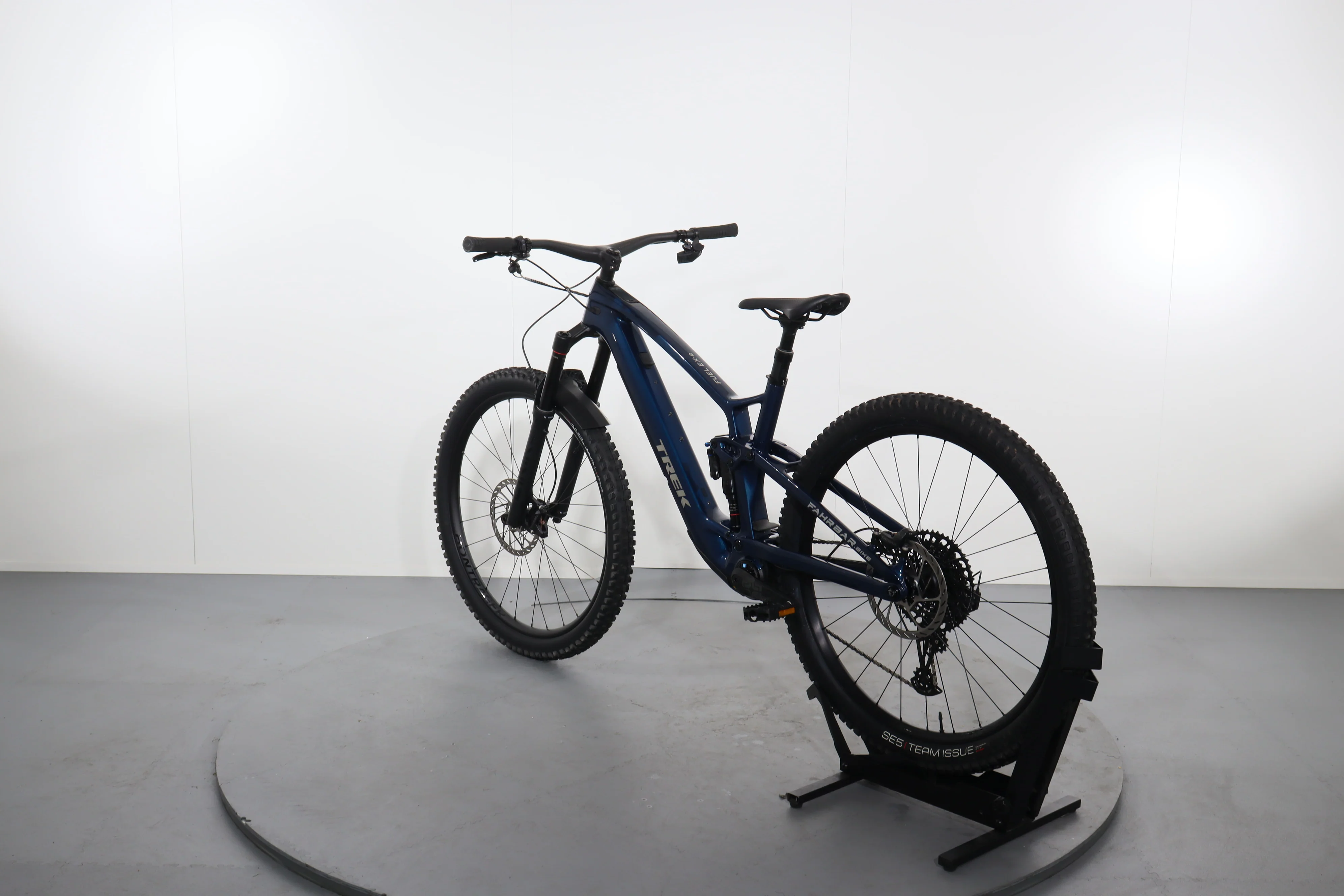 Trek Fuel EX-e 9.8 - Image 5