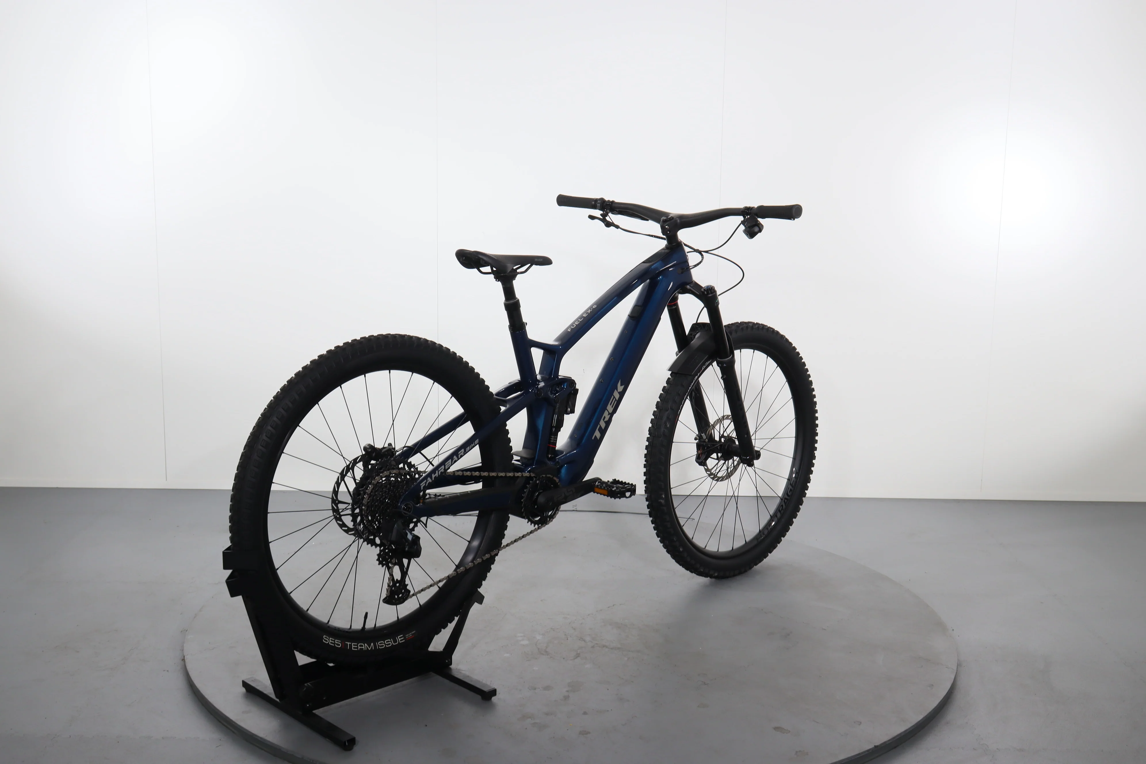 Trek Fuel EX-e 9.8 - Image 6