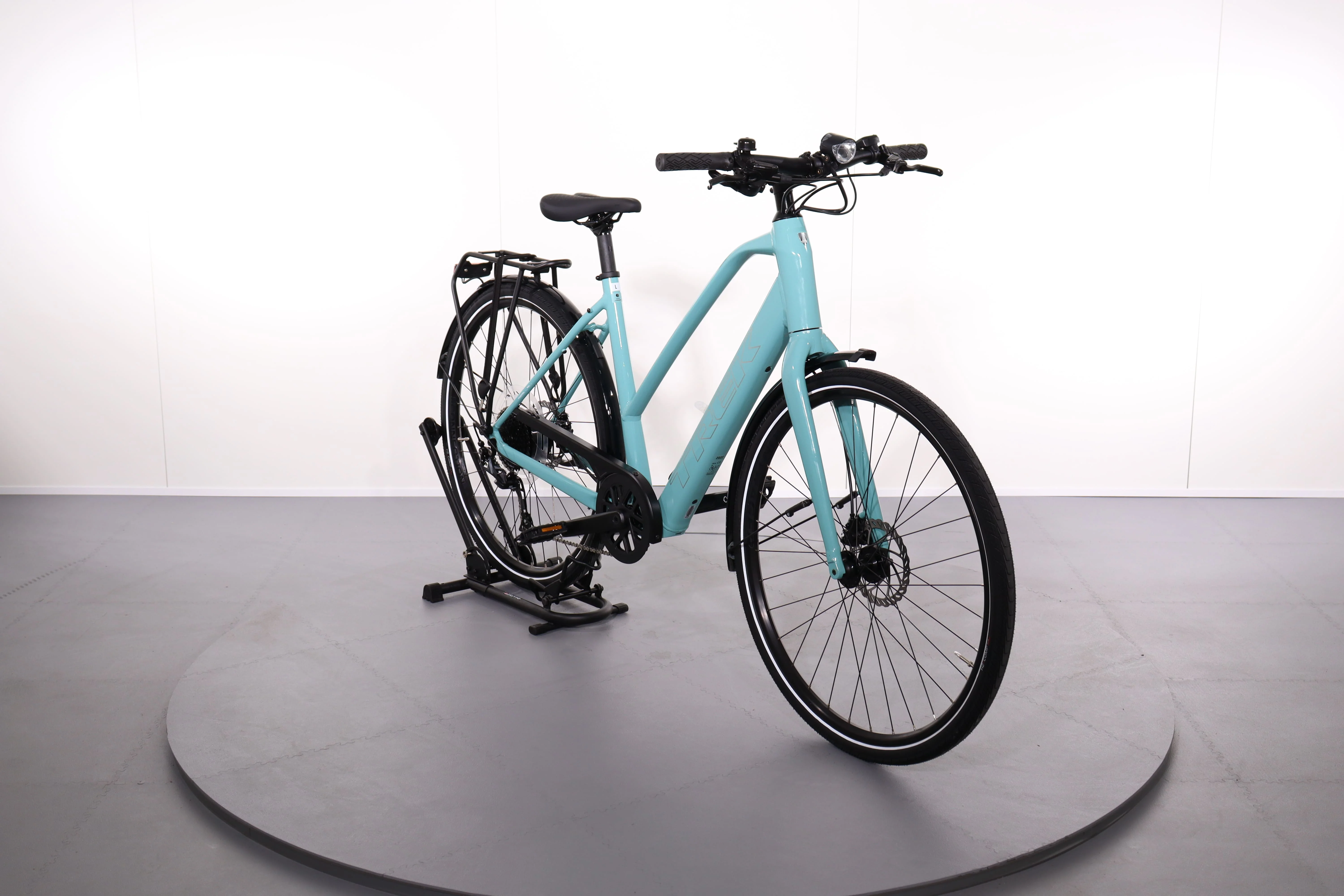 Trek FX+ 2 - Image 2