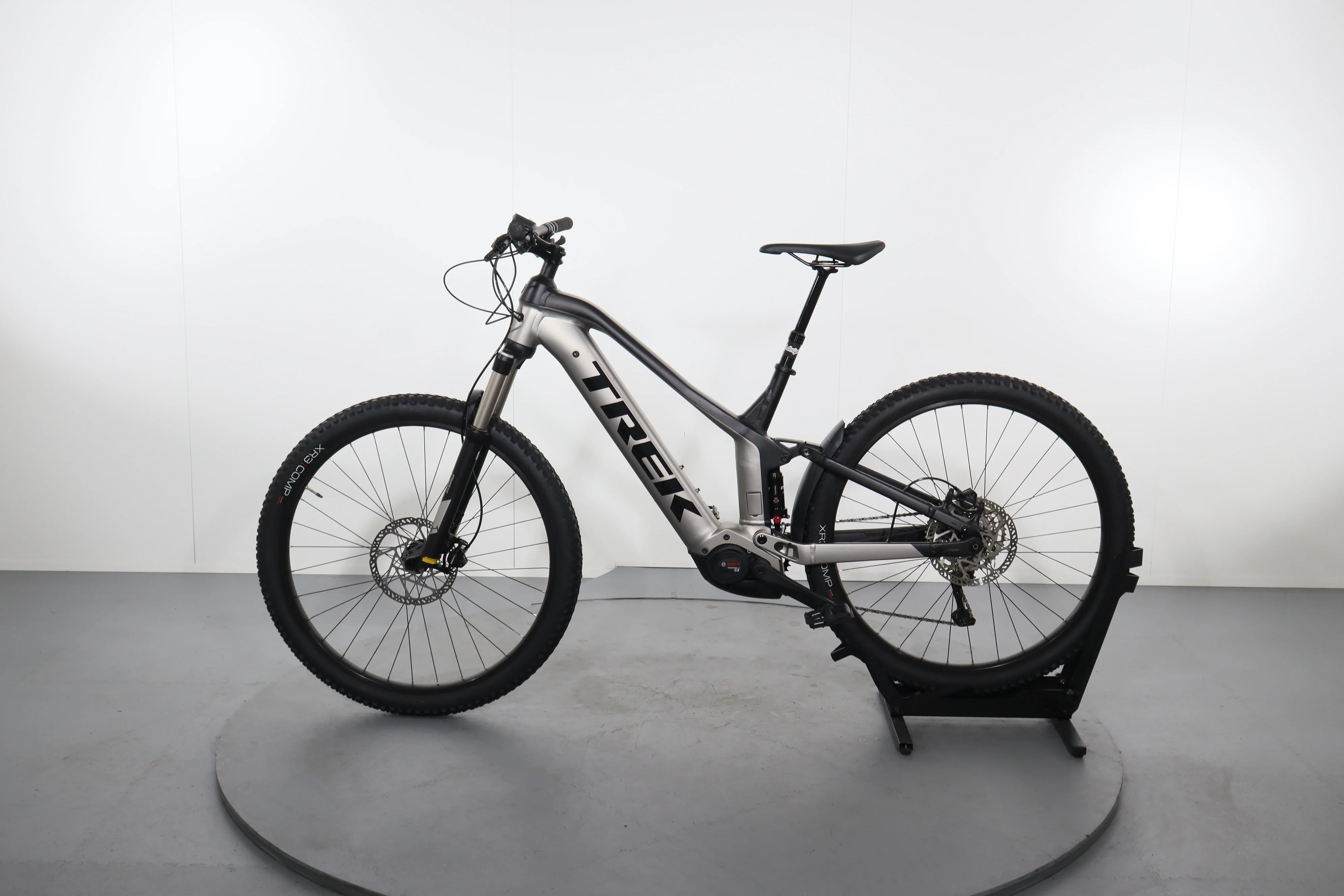 Trek Powerfly FS 4 Equipped Gen 2 - Image 4